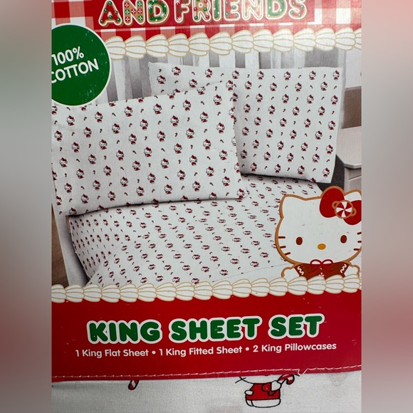 Hello Kitty and Friends Christmas Candy Cane King Sheet Set - Picture 2 of 3